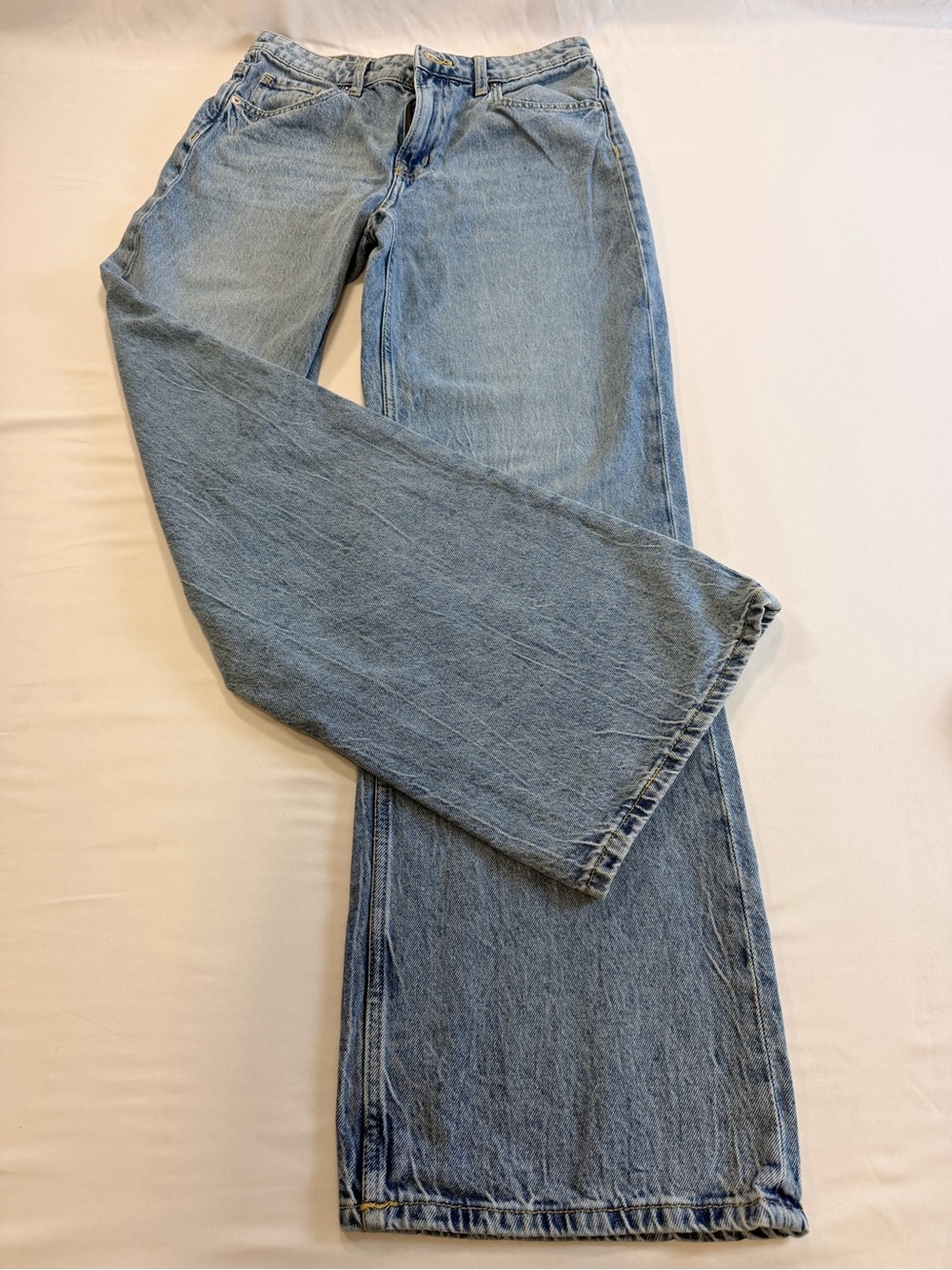 H&M Divided Light Wash Wide Leg Baggy Jeans Size 6